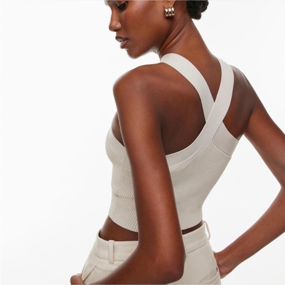 Criss Cross Sculpt Knit Aritzia Cropped Tank Top Size XS - Picture 2 of 9